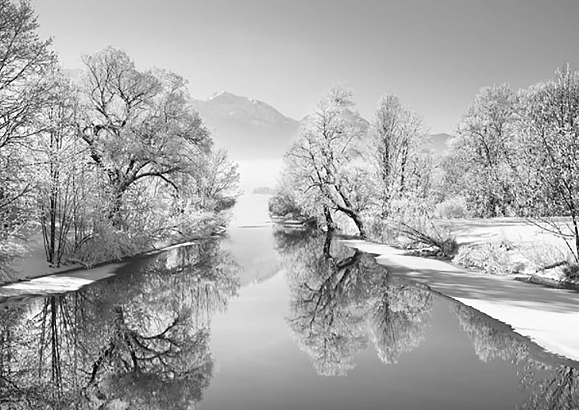 Paisaje invernal en Loisach, Alemania (BW)