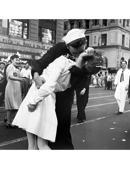 Despidiéndonos de la guerra en Times Square, 1945
