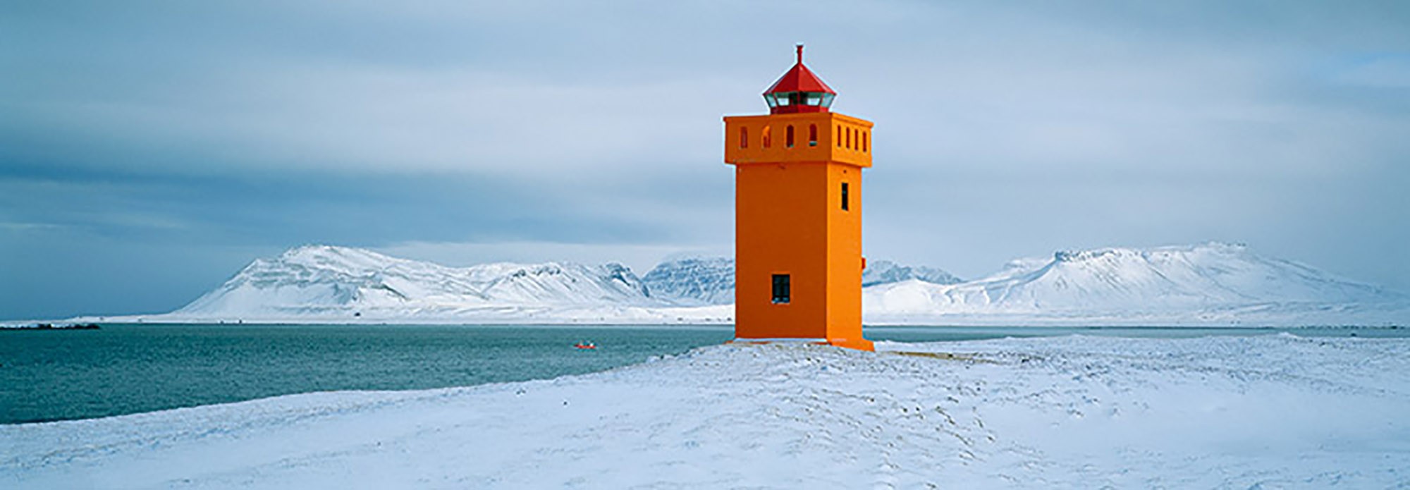 Faro de Krossnes, Islandia