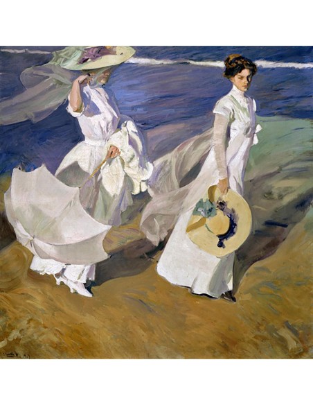 Paseando por la orilla del mar