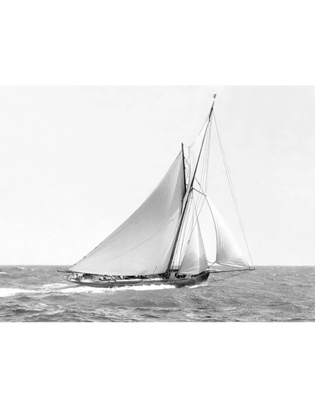 Cortador navegando en el océano, 1910