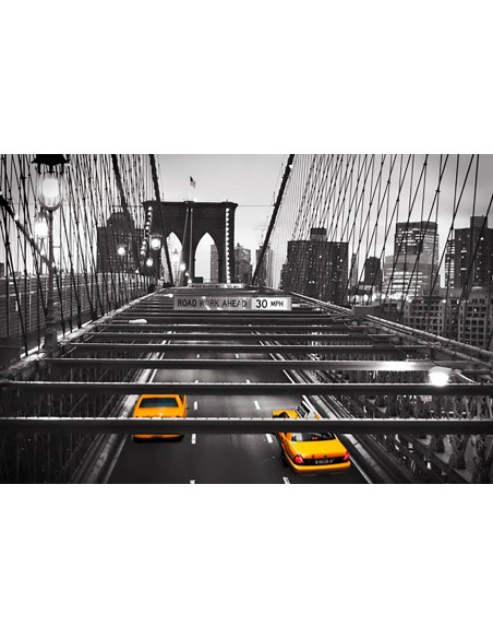 Taxi en el puente de Brooklyn, Nueva York