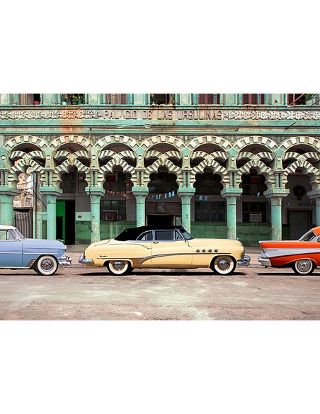 Autos estacionados en La Habana, Cuba