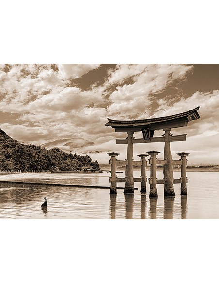 Santuario Itsukushima, Hiroshima, Japón (BW)