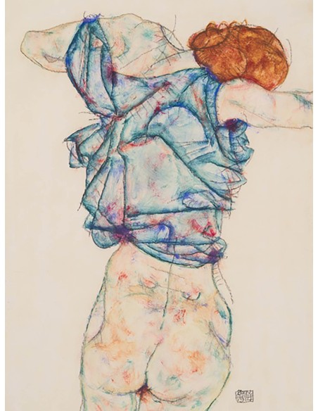 Mujer desvistiéndose