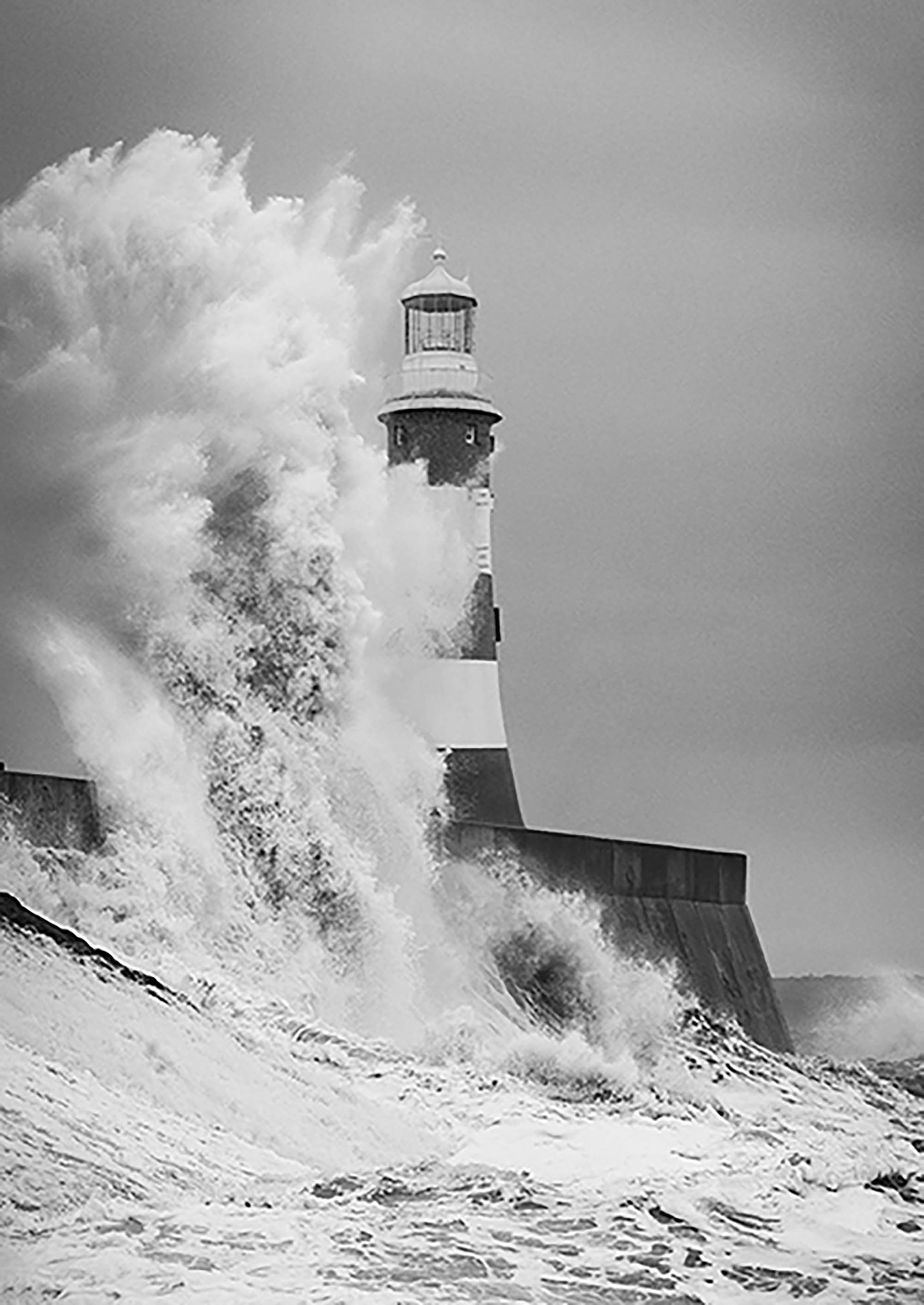 Faro del Mar del Norte (blanco y negro)