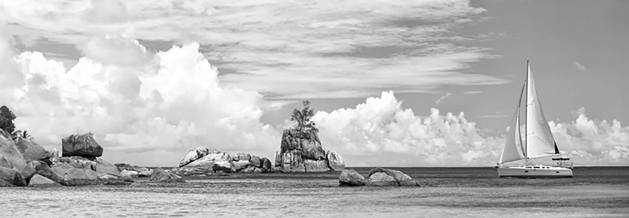 Velero en La Digue, Seychelles (BW)