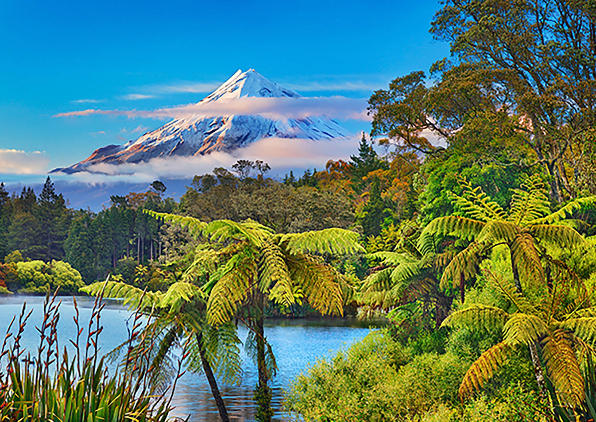 Montaña Taranaki y lago Mangamahoe, Nueva Zelanda