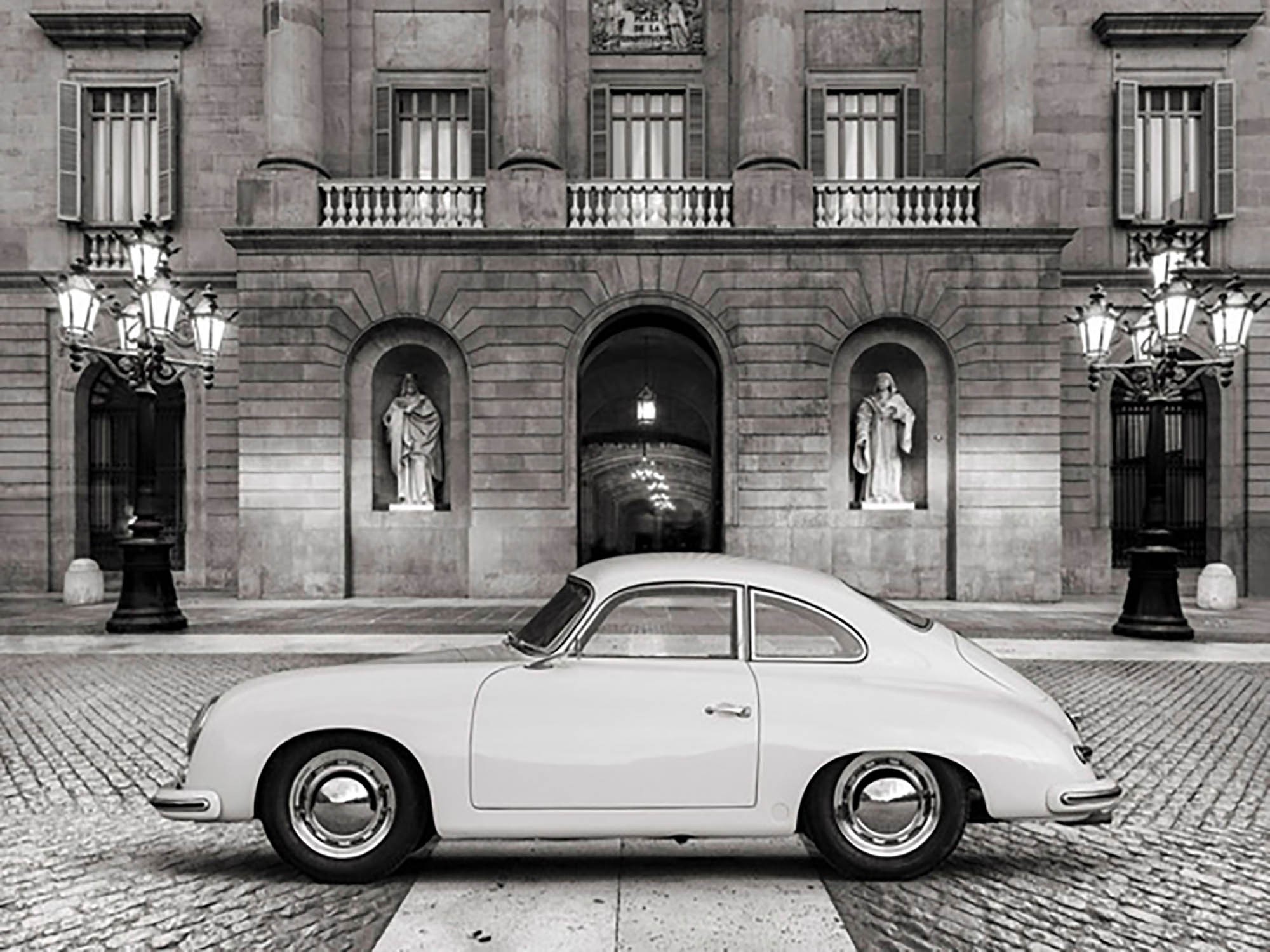 Coche deportivo clásico 2