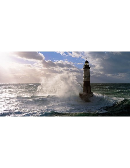 Faro de Ar-Men cerca de la isla de Sein