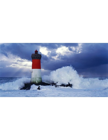 Faro des Pierres-noires lors d'une tempète