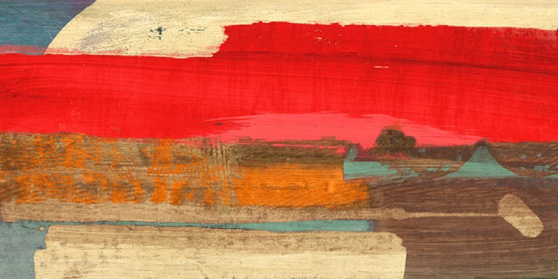 La luna saliendo del cielo carmesí